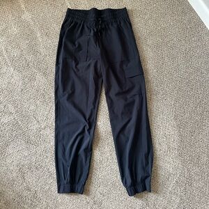 Mondetta Women’s Black Cargo Joggers